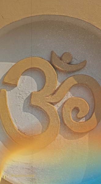 Om symbol meaning Hinduism